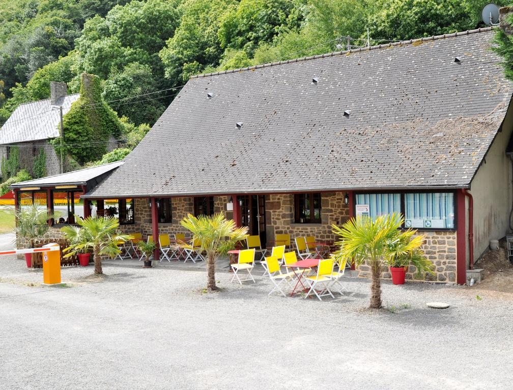 Camping Les Couesnons Hotel Roz sur Couesnon Bagian luar foto